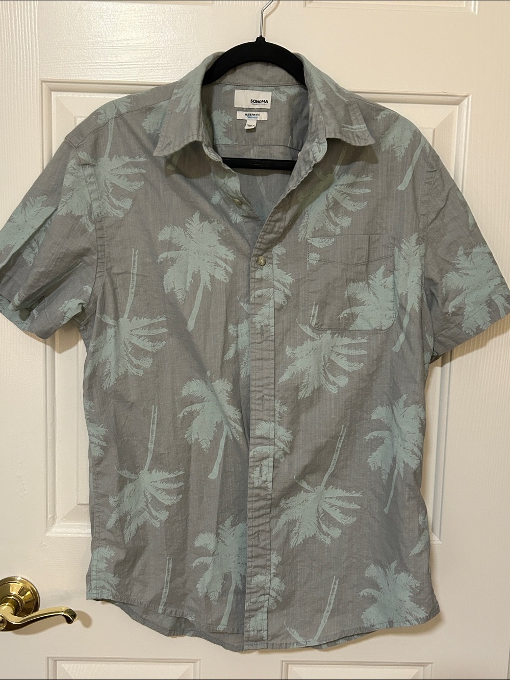 Sonoma Gray Short-Sleeve Button-Down with Mint Palm Print